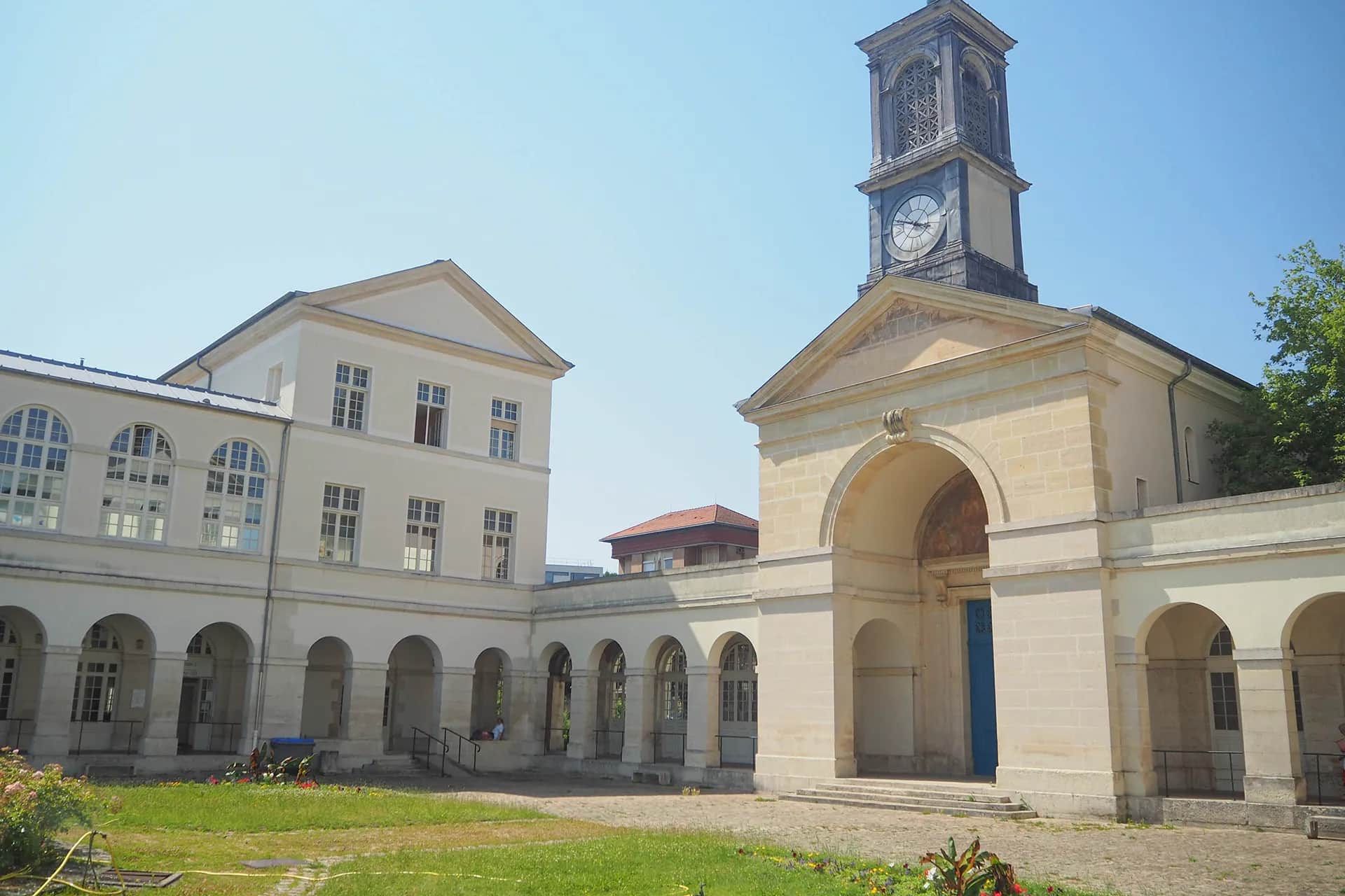 Bâtiment de la Fondation Garches
