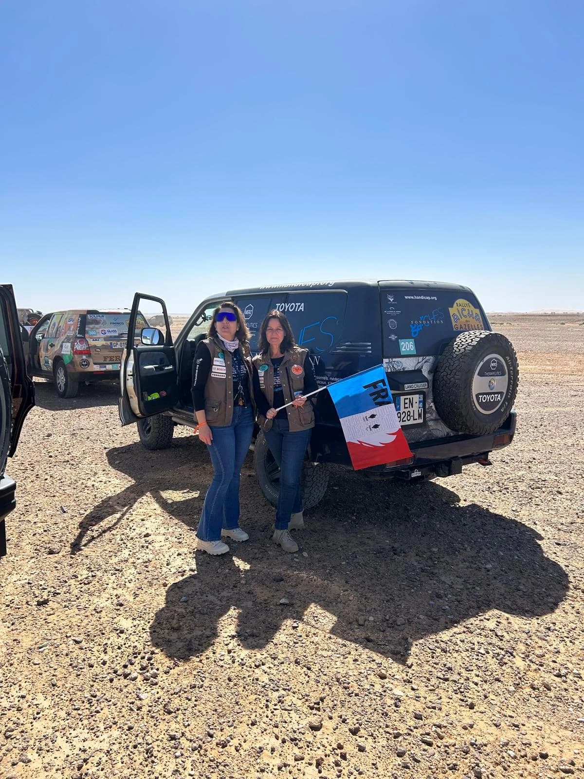 Équipe 206 avec le drapeau français