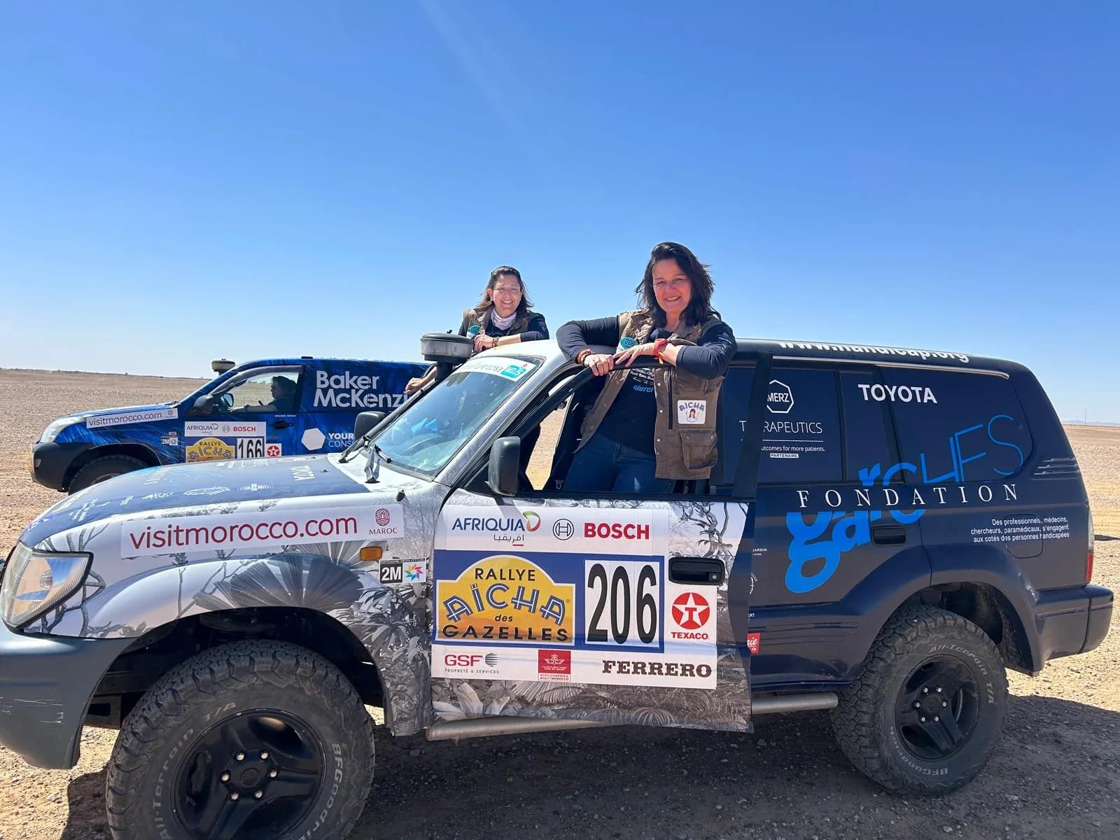 Équipe 206 et leur véhicule de rallye